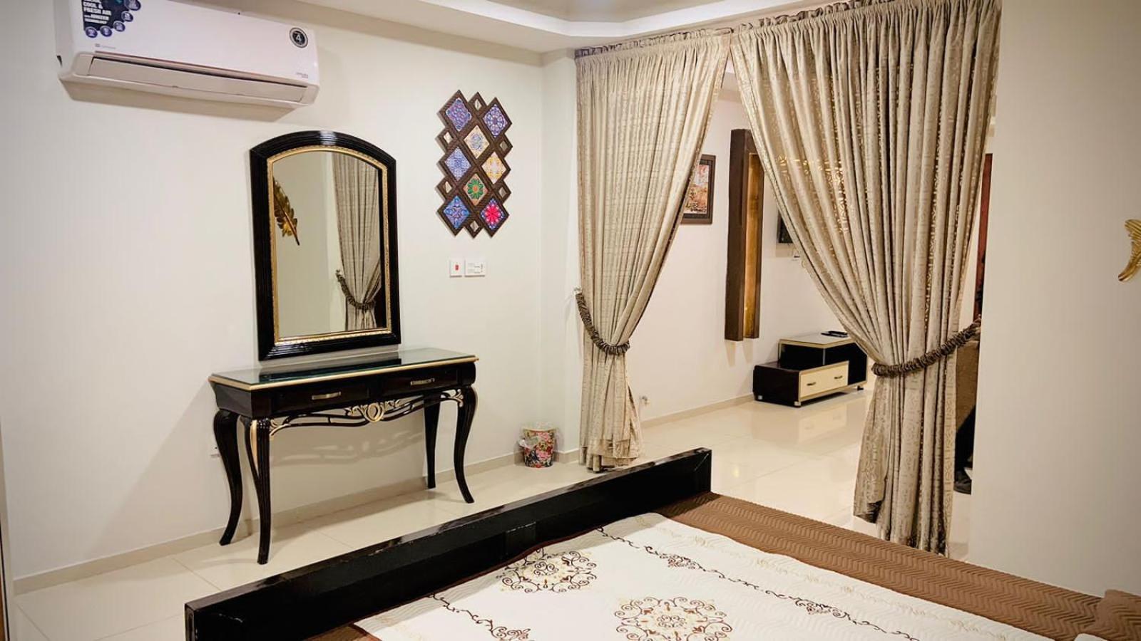 Royal Galaxy Hotel & Residence - Near Islamabad International Airport & Motorway Ngoại thất bức ảnh