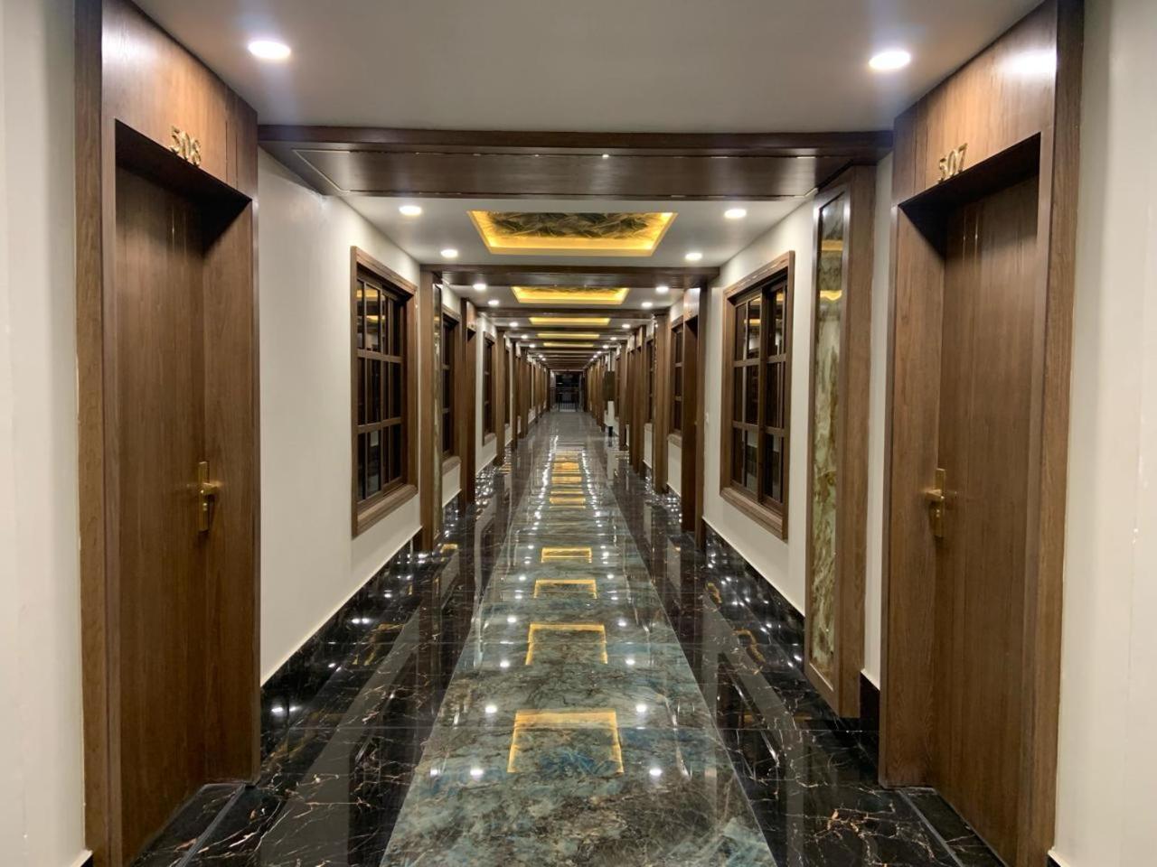 Royal Galaxy Hotel & Residence - Near Islamabad International Airport & Motorway Ngoại thất bức ảnh