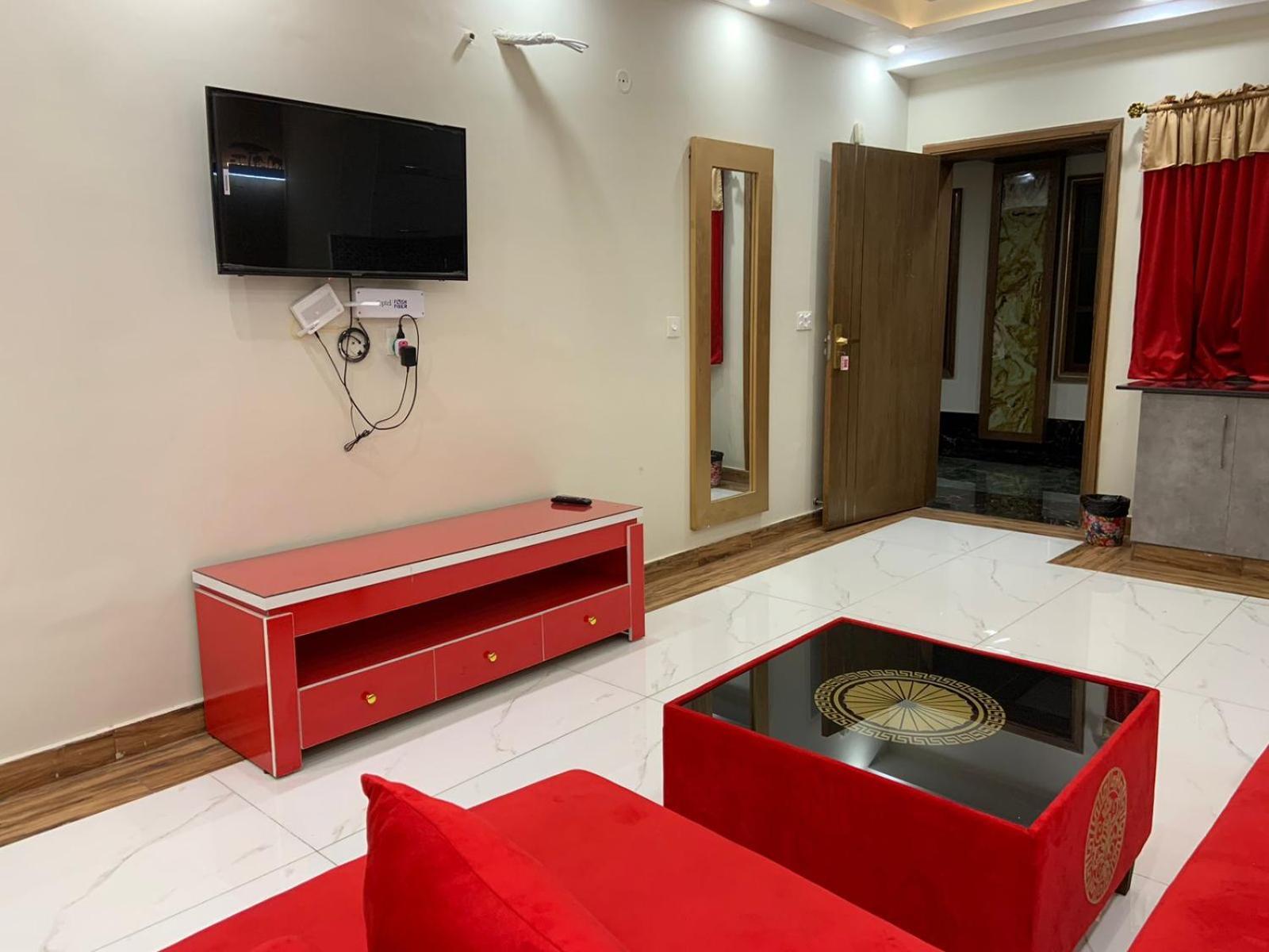 Royal Galaxy Hotel & Residence - Near Islamabad International Airport & Motorway Ngoại thất bức ảnh