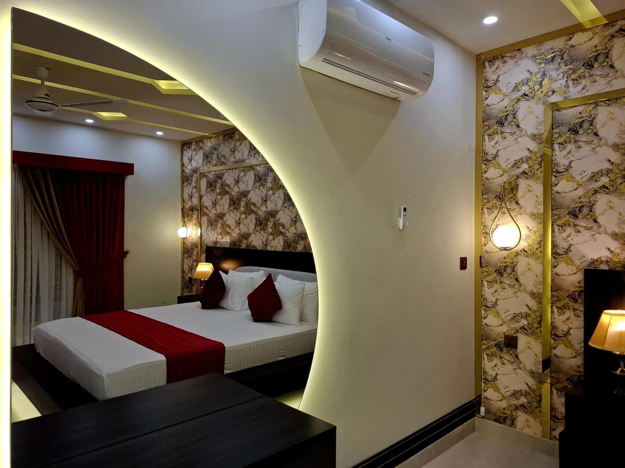 Royal Galaxy Hotel & Residence - Near Islamabad International Airport & Motorway Ngoại thất bức ảnh